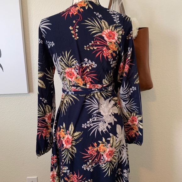 Navy floral wrap maxi dress - Picture 5 of 6